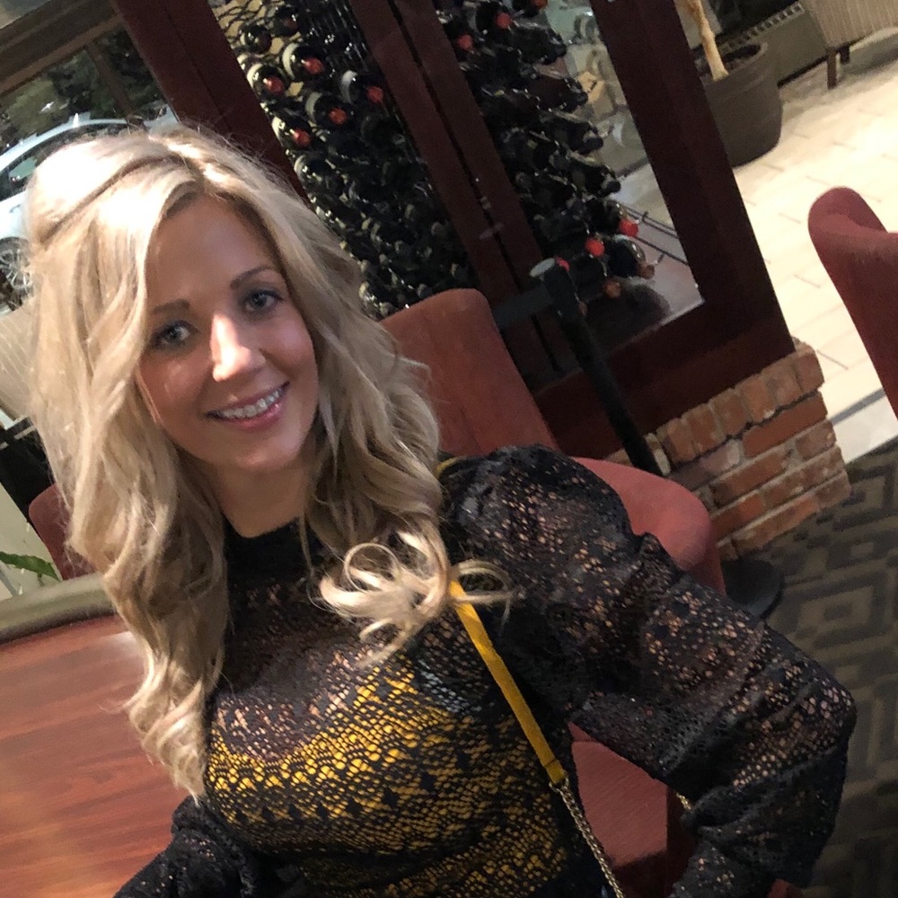 Meet your Posher, Desiree